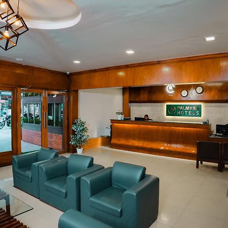 Hotel Palmyra Grand Inn - Kochi Exterior foto